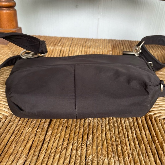 Travelon Black Nylon Crossbody Bag - Picture 4 of 8